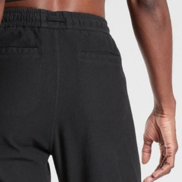 Athleta Farallon Joggers size 24 Black